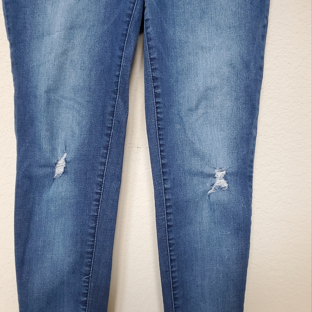 Democracy Blue Skinny Distressed Jeans.  Size 8 - Picture 3 of 7